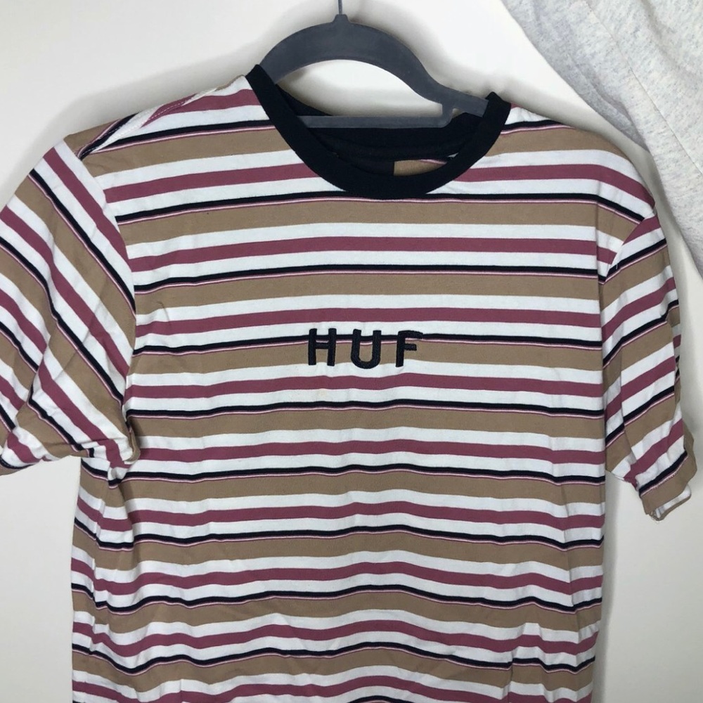 HUF T-shirt